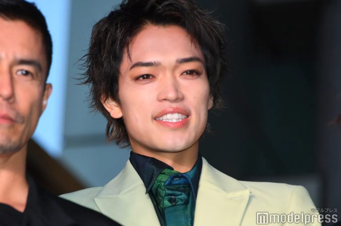 Timeleszの原嘉孝はほくろ取ったのか画像を比較