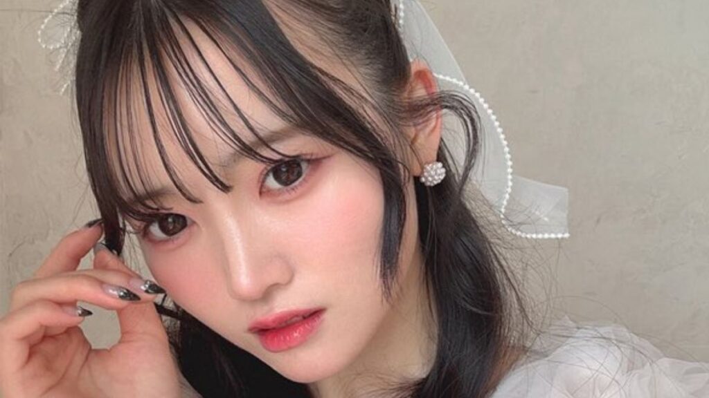 真鍋凪咲まっしろ衣装