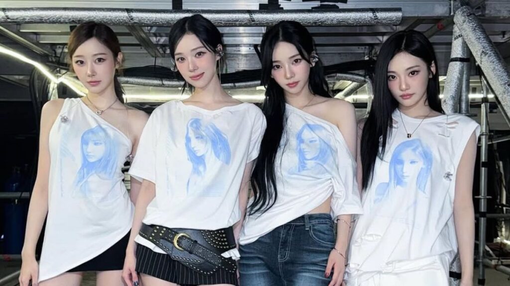 aespa4人の白いシャツ姿