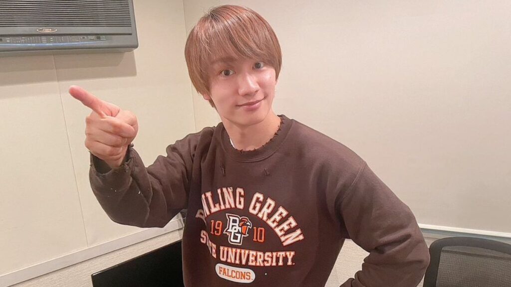 藤原丈一郎指さし　