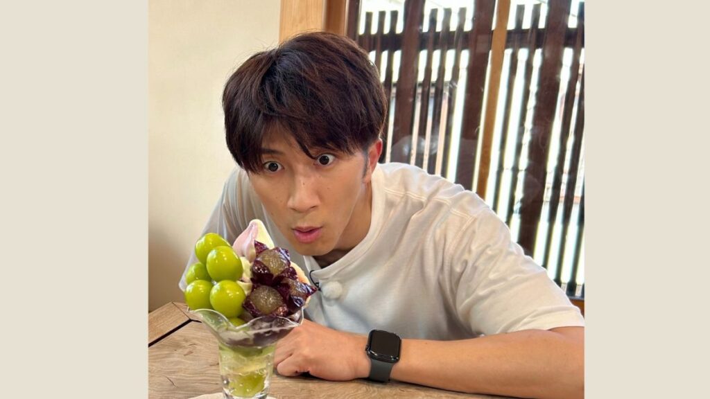 ぶどうのパフェと濱田崇裕