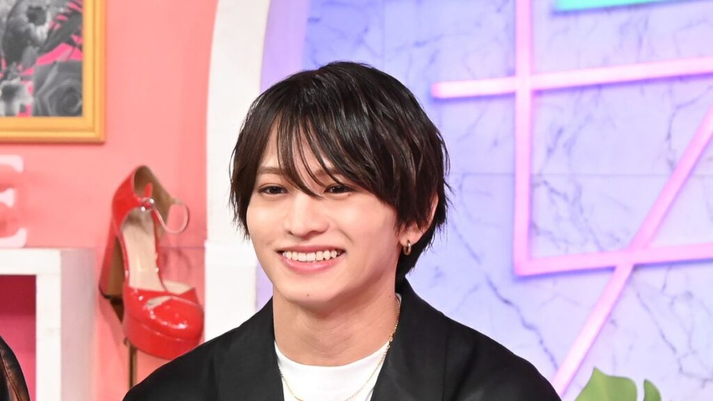 笑顔の猪俣周杜