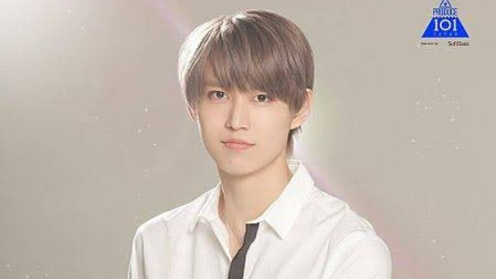 微笑む白岩瑠姫